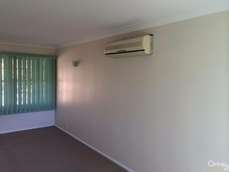 10 Birdville Crescent, Leumeah NSW 2560