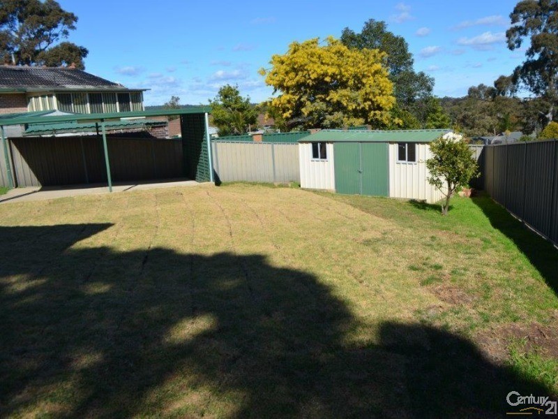 292 The Parkway, Bradbury NSW 2560