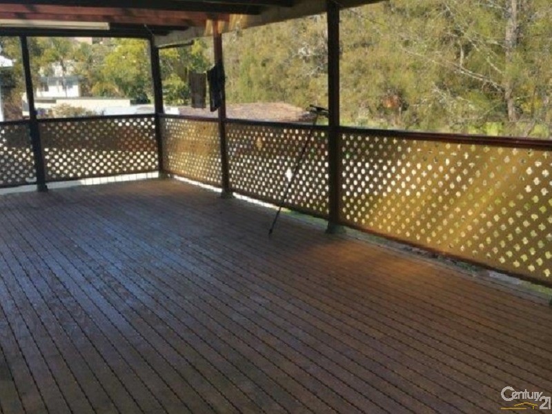 27 Donaldson Street, Bradbury NSW 2560