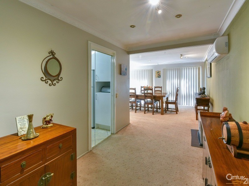 15 Tallowwood Crescent, Bradbury NSW 2560