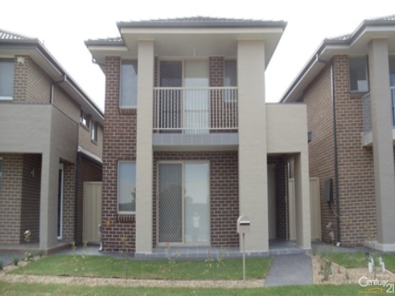 42 Hall Circuit, Middleton Grange NSW 2171