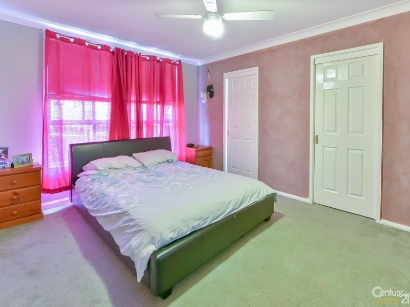 5 Edison Place, Leumeah NSW 2560