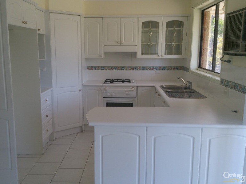 6 Bobuck Street, St Helens Park NSW 2560