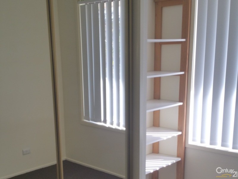 6 Bobuck Street, St Helens Park NSW 2560