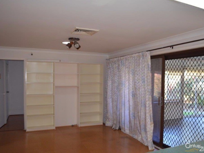 12 Mona Vale Place, Woodbine NSW 2560