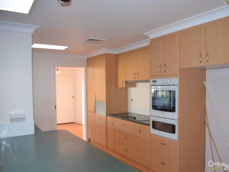 12 Mona Vale Place, Woodbine NSW 2560