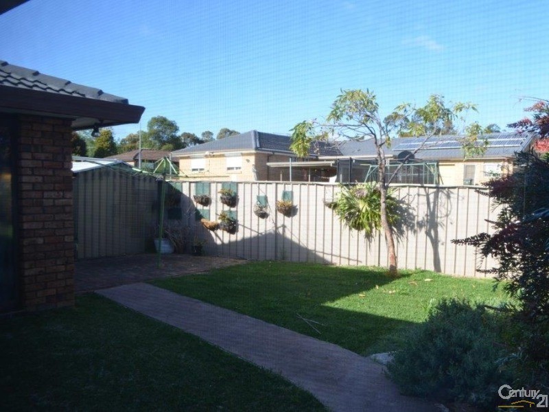 12 Mona Vale Place, Woodbine NSW 2560