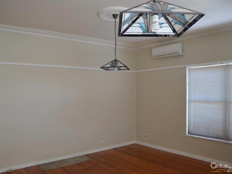 36 Grandview Drive, Campbelltown NSW 2560