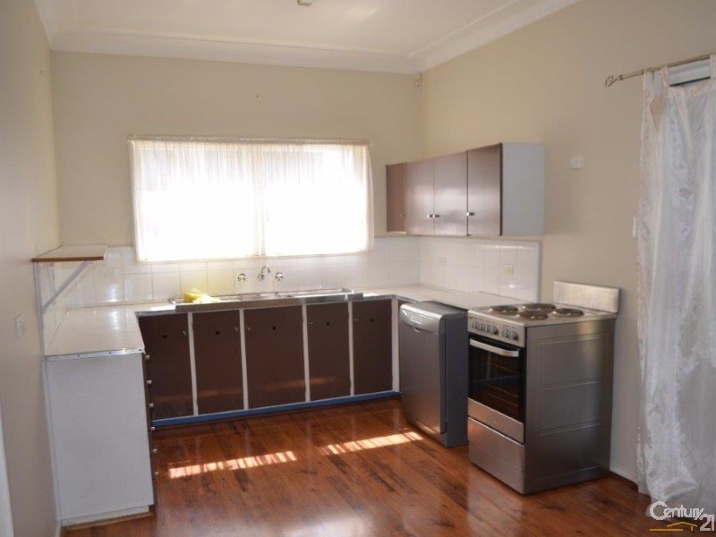 36 Grandview Drive, Campbelltown NSW 2560
