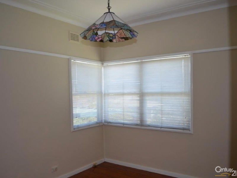 36 Grandview Drive, Campbelltown NSW 2560