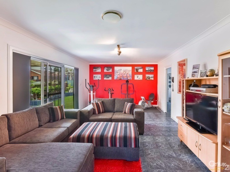 21 Broadford Street, St Andrews NSW 2566