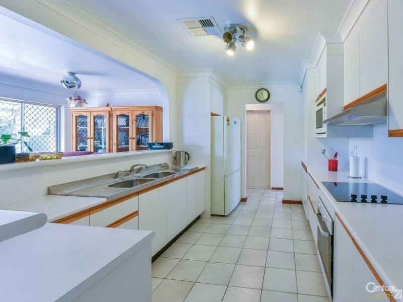 17 Manning Street, Campbelltown NSW 2560