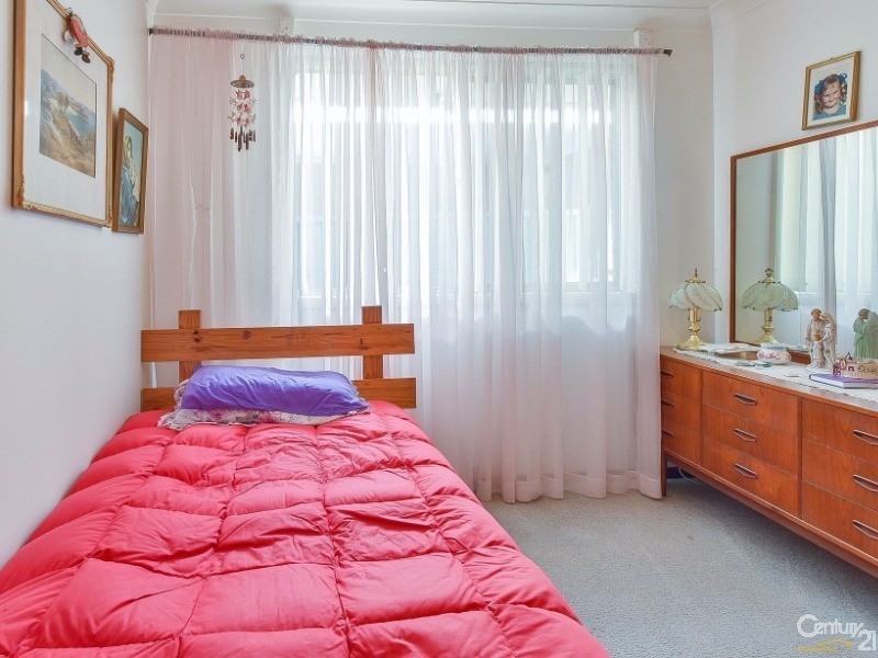 17 Manning Street, Campbelltown NSW 2560
