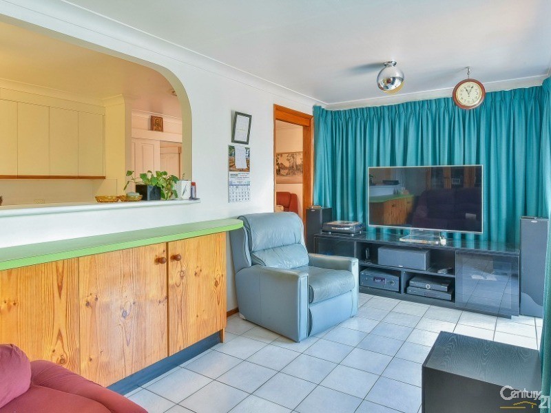 17 Manning Street, Campbelltown NSW 2560
