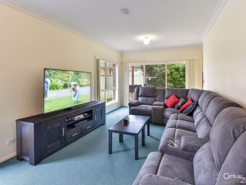 30A Fullerton Circuit, St Helens Park NSW 2560