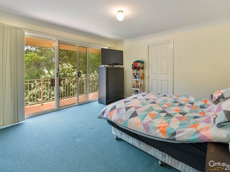 30A Fullerton Circuit, St Helens Park NSW 2560