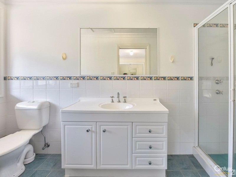 30A Fullerton Circuit, St Helens Park NSW 2560
