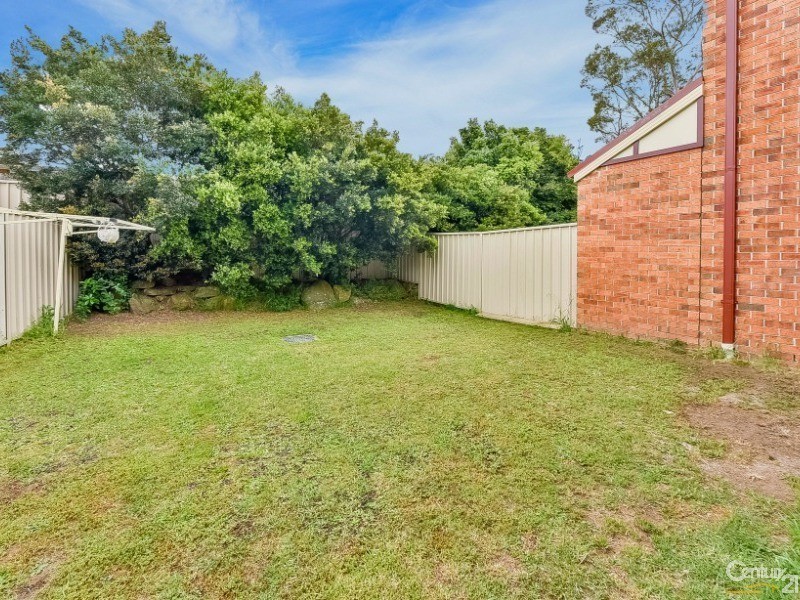 30A Fullerton Circuit, St Helens Park NSW 2560