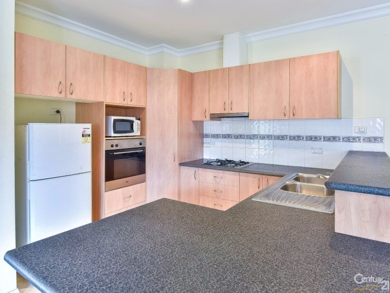 30A Fullerton Circuit, St Helens Park NSW 2560