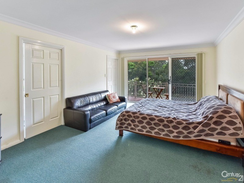 30A Fullerton Circuit, St Helens Park NSW 2560