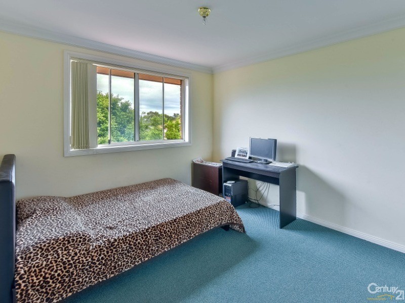 30A Fullerton Circuit, St Helens Park NSW 2560