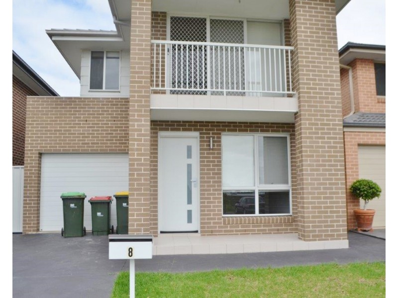 8 Bird Walton Avenue, Middleton Grange NSW 2171