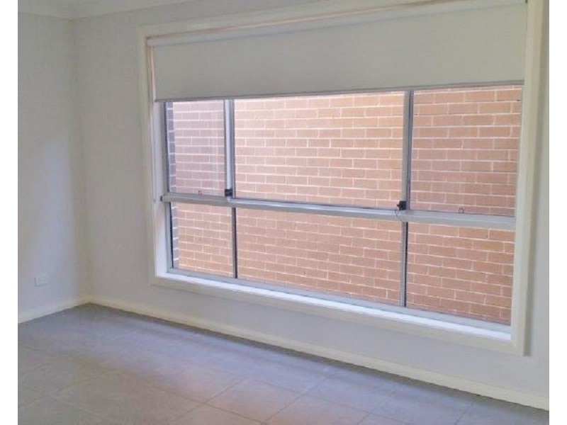 8 Bird Walton Avenue, Middleton Grange NSW 2171