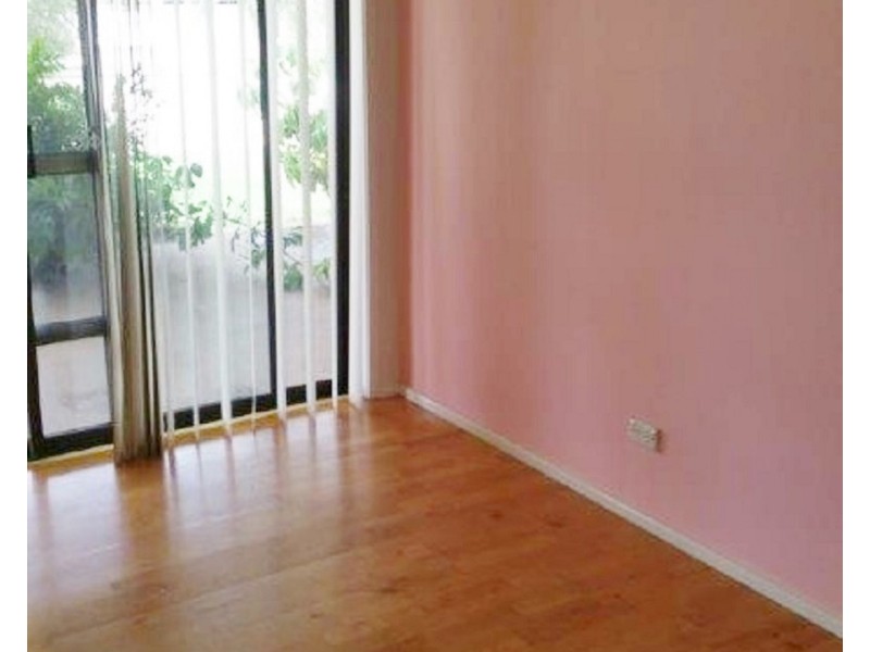 25 Woodcourt Street, Ambarvale NSW 2560