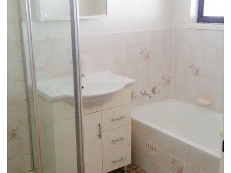 25 Woodcourt Street, Ambarvale NSW 2560