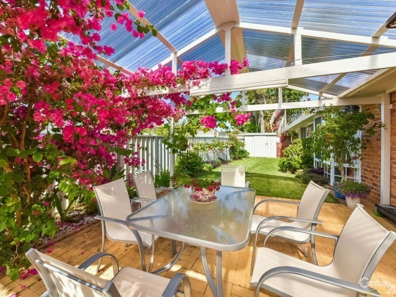 14 Donaldbain Circuit, Rosemeadow NSW 2560