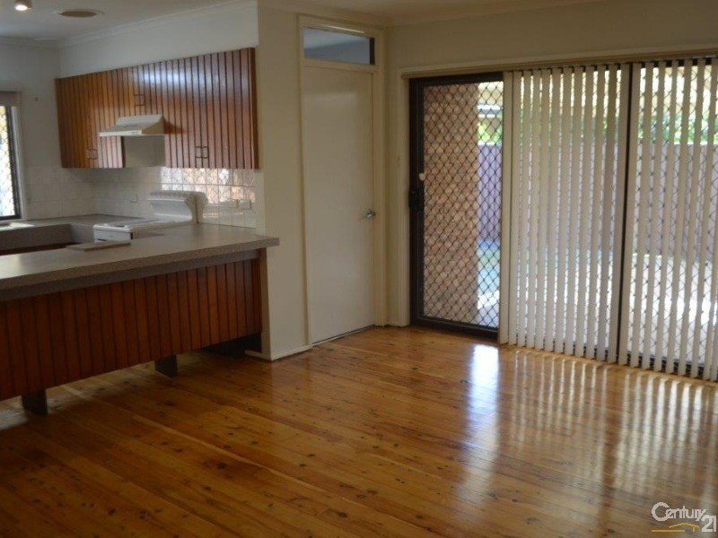 13 Arunta Crescent, Leumeah NSW 2560