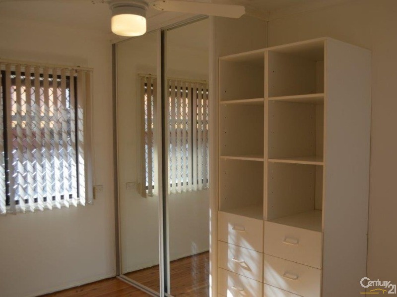 13 Arunta Crescent, Leumeah NSW 2560