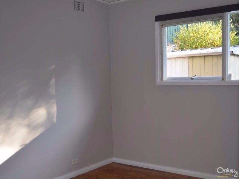 16 Fern Avenue, Bradbury NSW 2560
