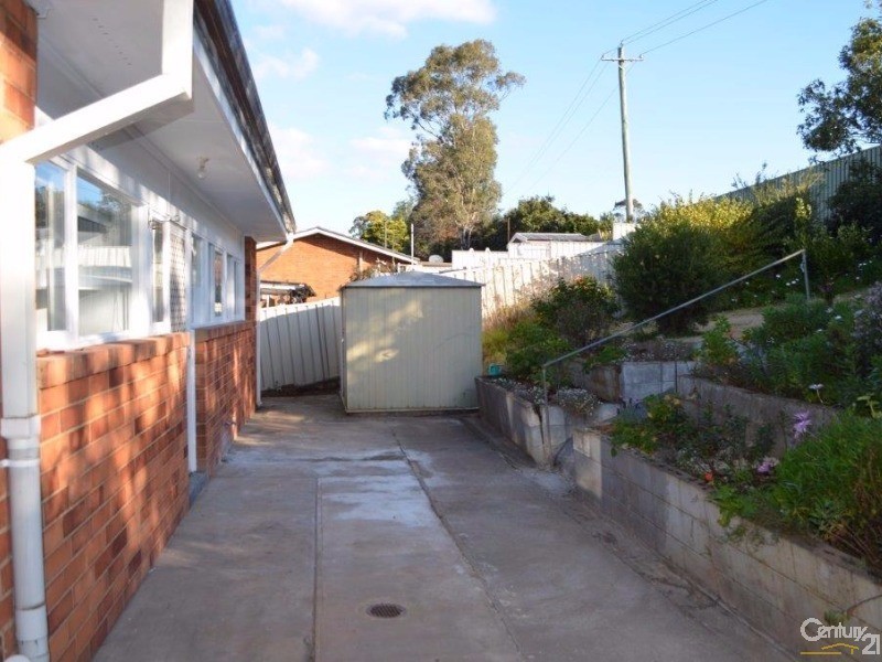 16 Fern Avenue, Bradbury NSW 2560