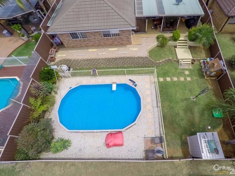 11 Alexis Place, Rosemeadow NSW 2560