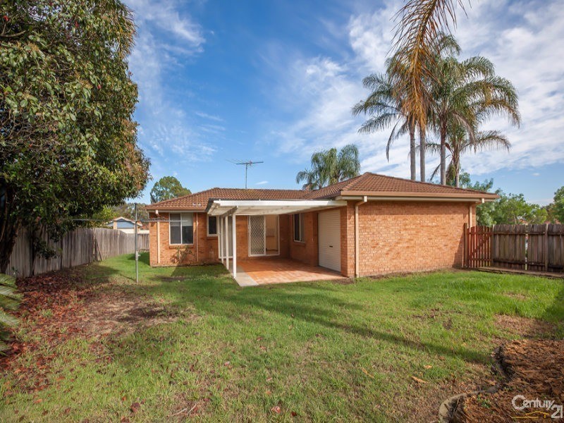 21 Briggs Place, St Helens Park NSW 2560