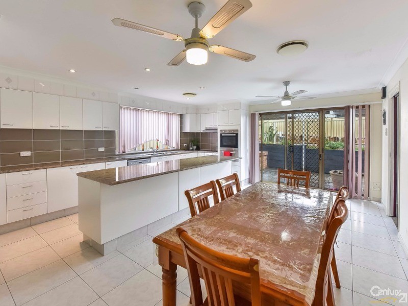 3 Mantalini Street, Ambarvale NSW 2560