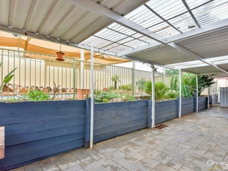 3 Mantalini Street, Ambarvale NSW 2560