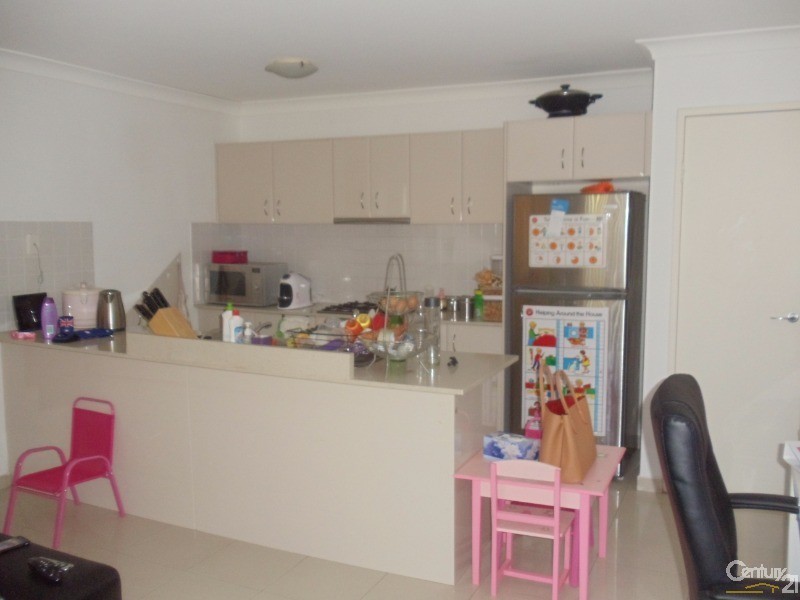 3/41 Woodhouse Drive, Ambarvale NSW 2560