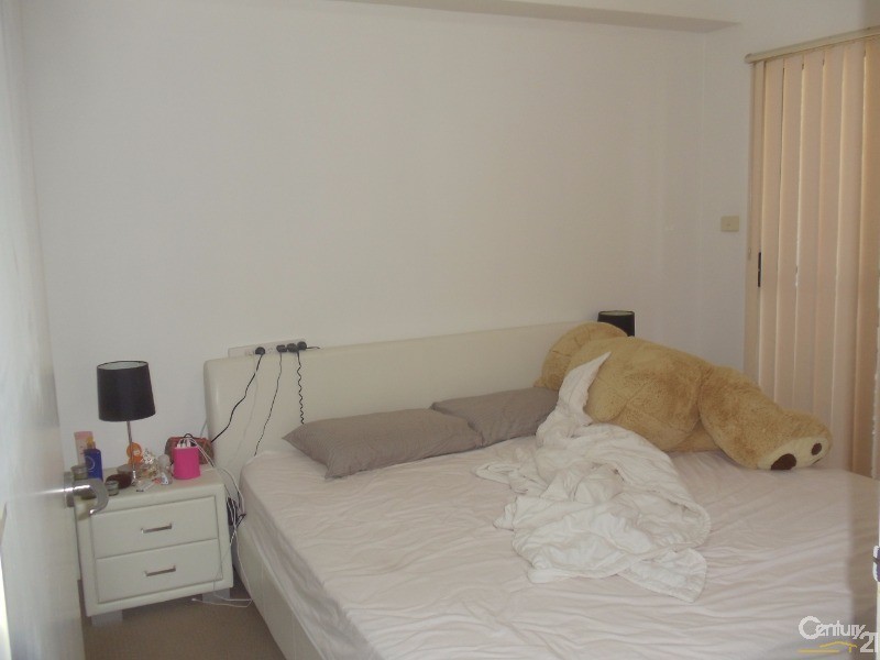 3/41 Woodhouse Drive, Ambarvale NSW 2560