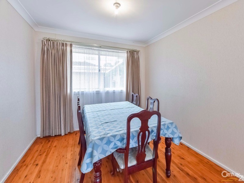 17 Valley Road, Campbelltown NSW 2560