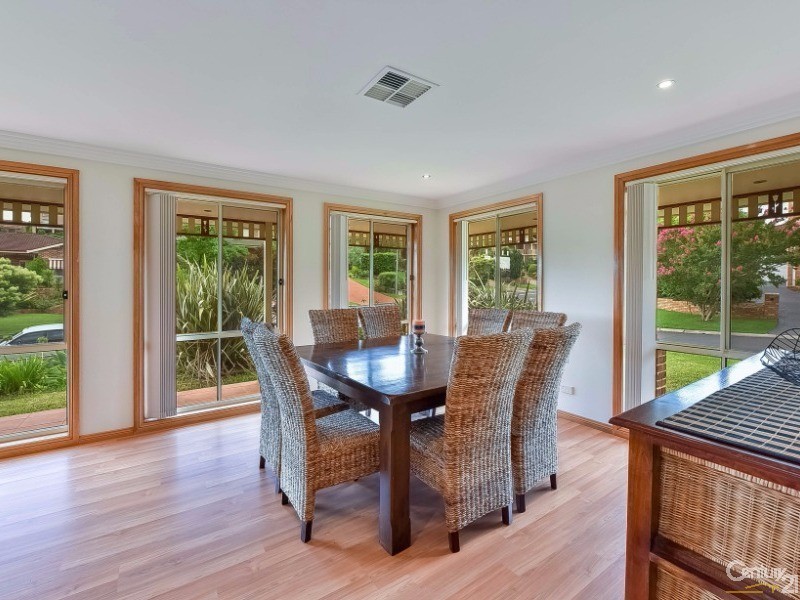 2 Fernleigh Place, Glen Alpine NSW 2560