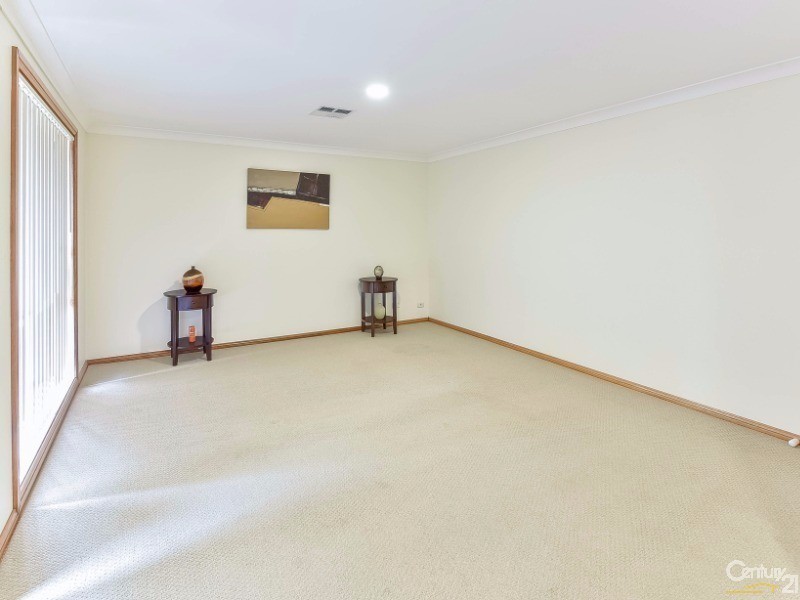 2 Fernleigh Place, Glen Alpine NSW 2560