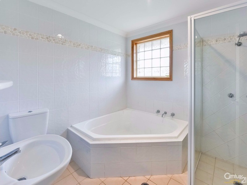 2 Fernleigh Place, Glen Alpine NSW 2560