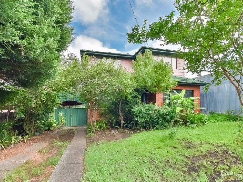 1 Stewart Street, Campbelltown NSW 2560