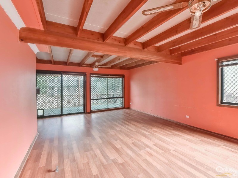 1 Stewart Street, Campbelltown NSW 2560