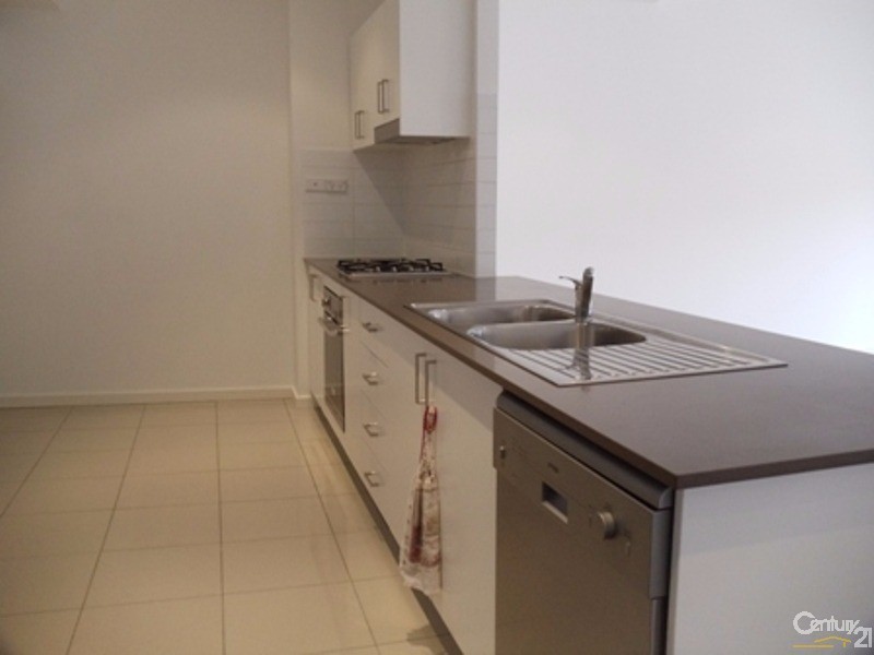 18/31-35 Chamberlain Street, Campbelltown NSW 2560