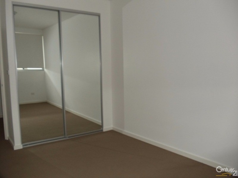 18/31-35 Chamberlain Street, Campbelltown NSW 2560