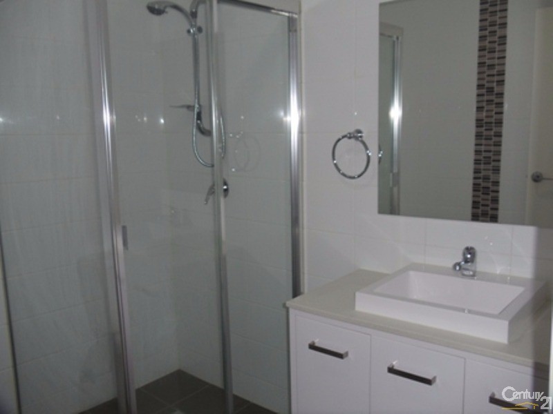 18/31-35 Chamberlain Street, Campbelltown NSW 2560