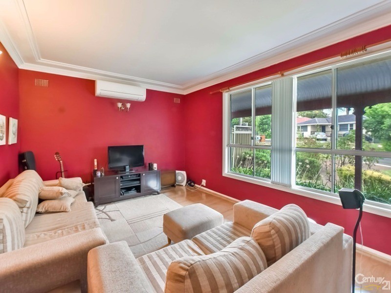38 Angle Road, Leumeah NSW 2560